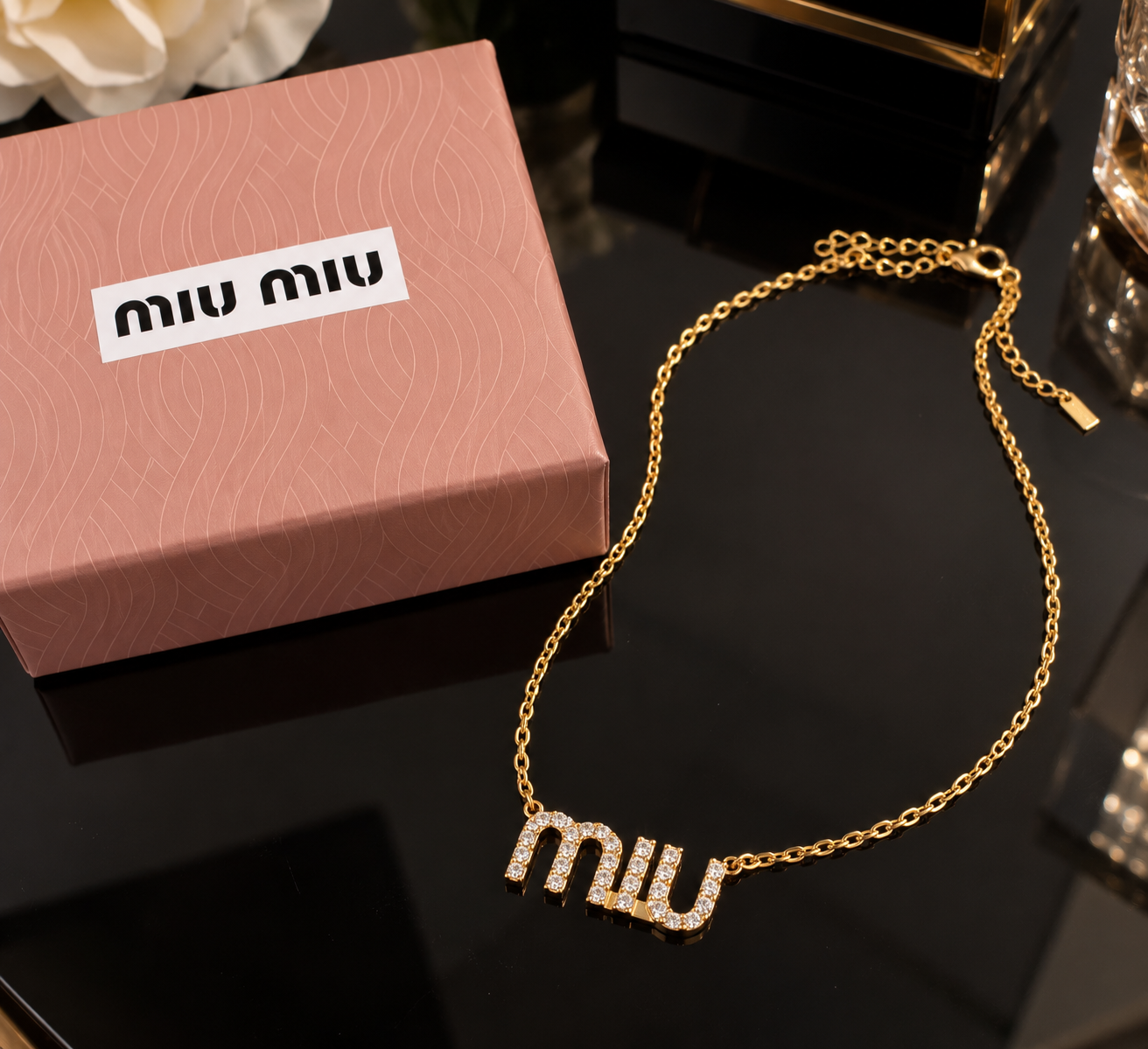 Κολιέ miu miu